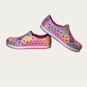 Cat & Jack Rainbow 🌈  Kids Sneakers Waterproof‎ Toddler Girls Shows Size 10
